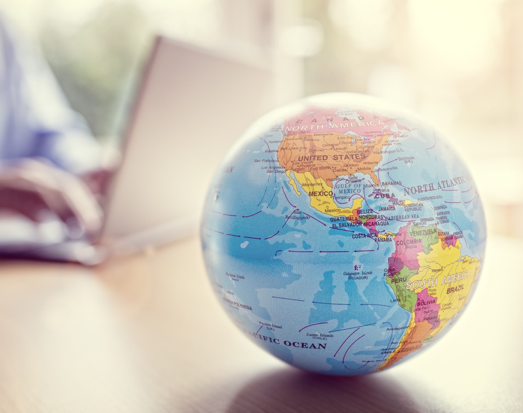 Globe-ball-on-desk