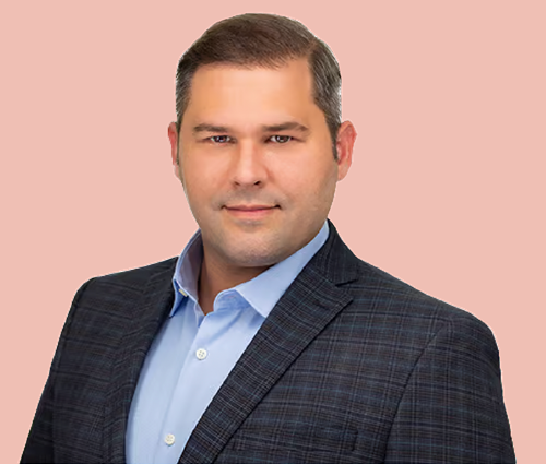 Riz Headshot - New 12.24 w color